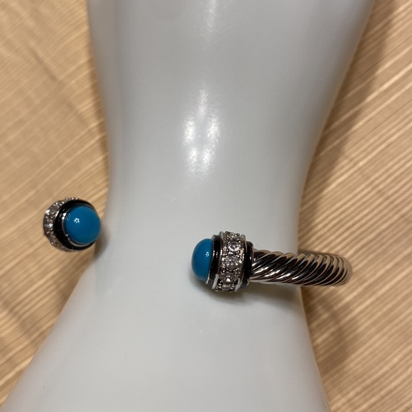 Cuff bracelet Silvertone - Picture 9 of 12